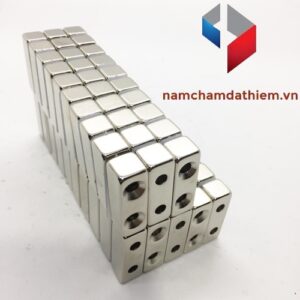 Nam châm hình khối L30x10x10 lỗ 8x4